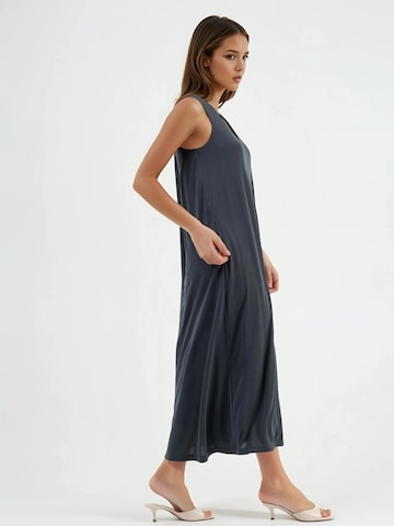 Busem Dress in Grey