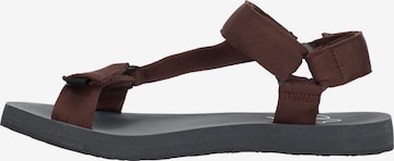 JACK WOLFSKIN Sandals in Red: front