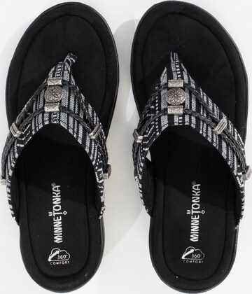 Minnetonka T-bar sandals 'Silverthorne360' in Black