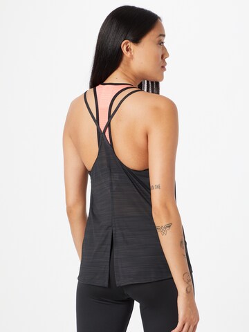 Reebok Sporttop in Zwart