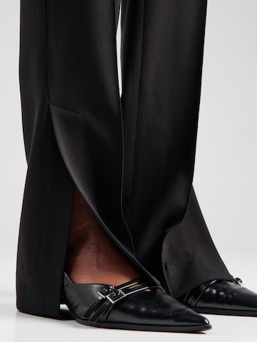 Regular Pantalon à plis 'FAUST' Vanessa Bruno en noir