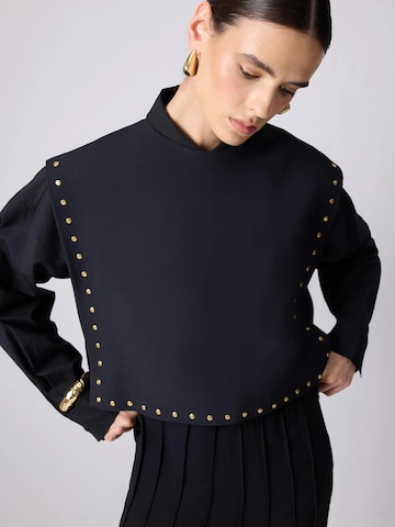 Chemisier 'Short Blouse With Studs' Touché Privé en noir