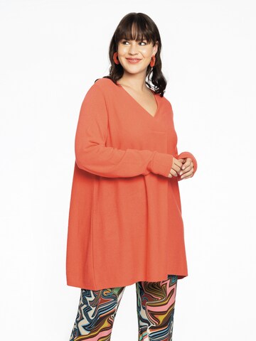 Pull-over Yoek en orange : devant