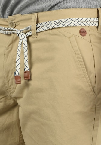 BLEND Regular Chinoshorts 'Ragna' in Beige