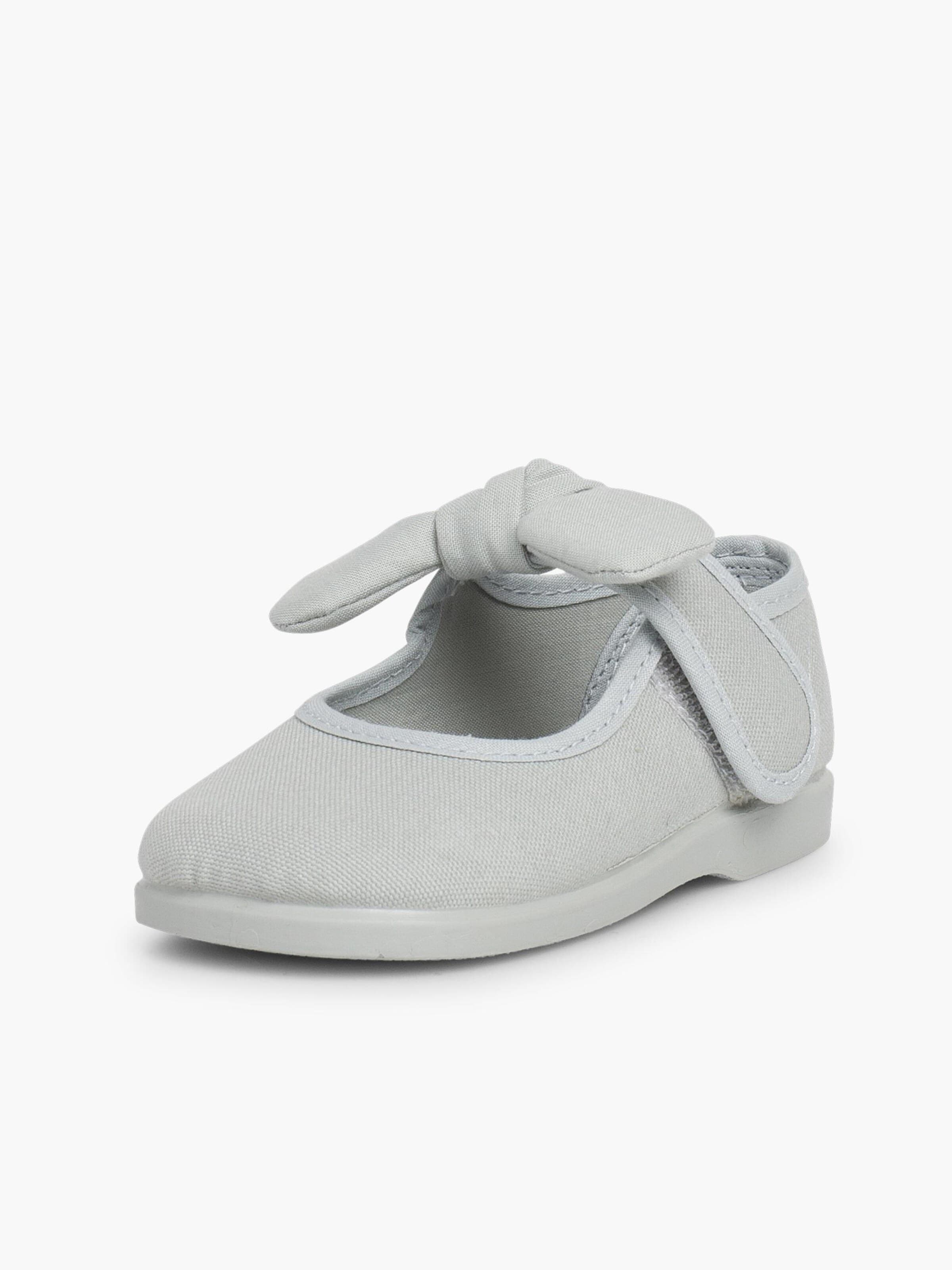 Ballerina di Pisamonas in grigio: frontale