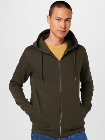 BURTON MENSWEAR LONDON Zip-Up Hoodie in Green: front