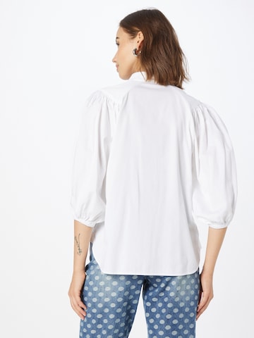 Flowers for Friends - Blusa en blanco