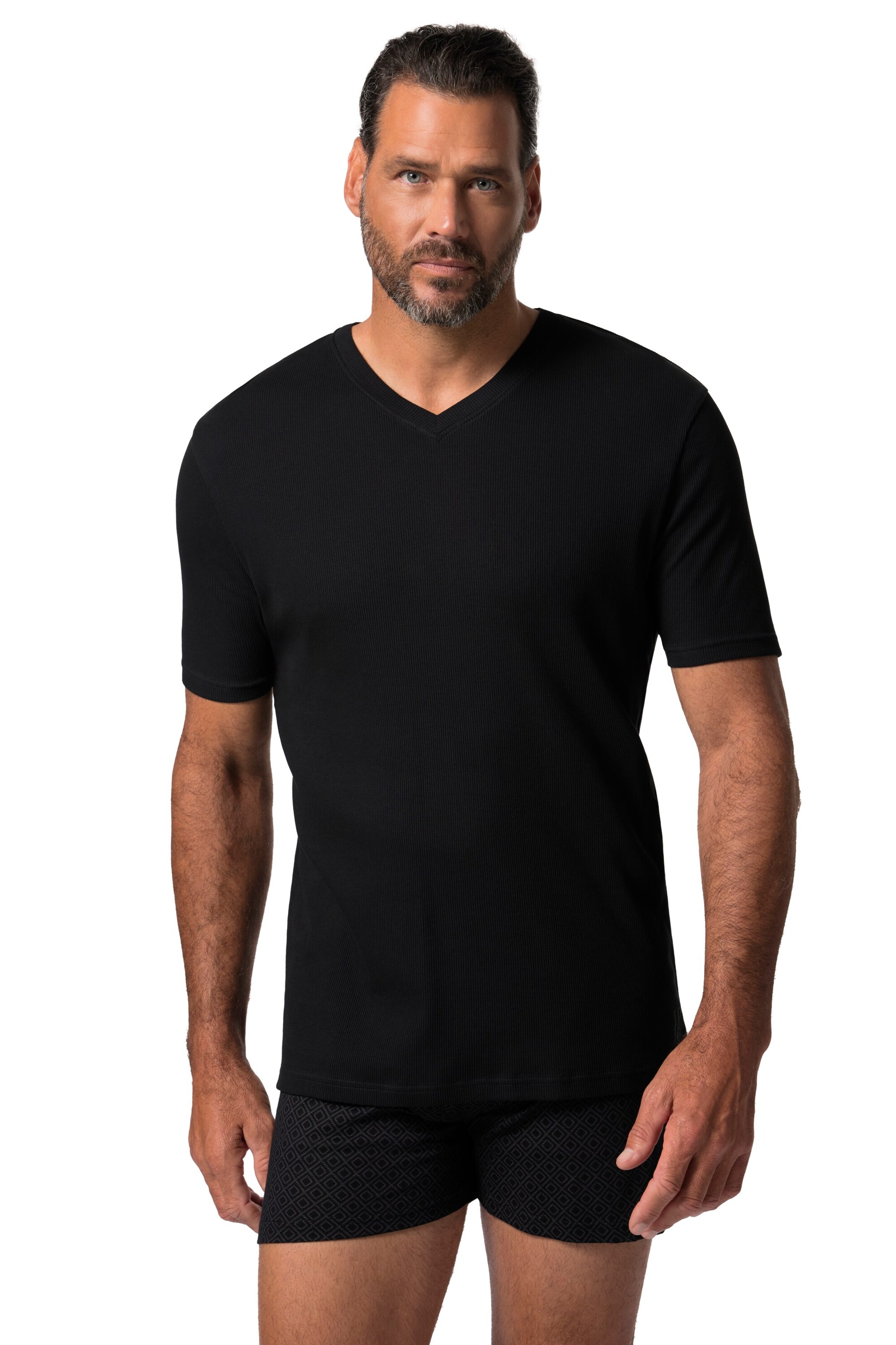 JP1880 Undershirt in Black: front