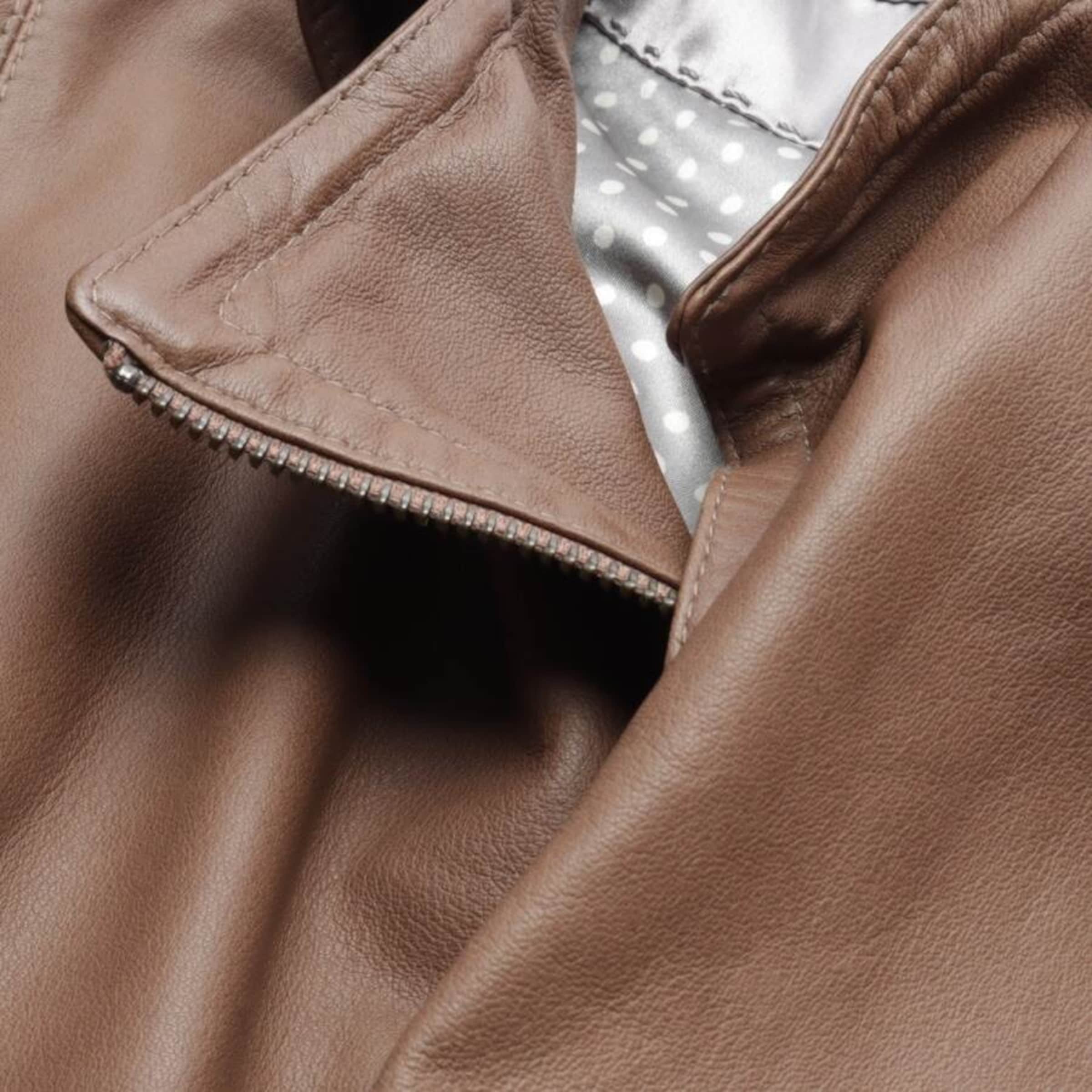 Schyia Jacket & Coat in S in Brown