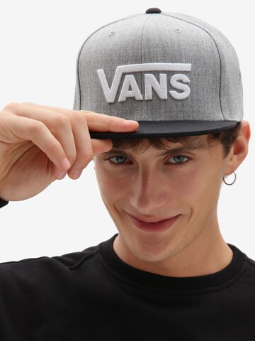 VANS Cap 'Drop V II' in Grau