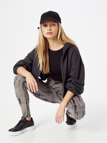 Urban Classics Skinny Leggings i grå