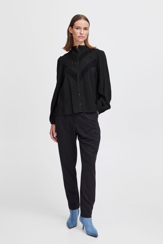 b.young - Blusa en negro