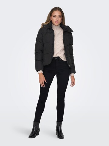 Veste d’hiver 'Callie' ONLY en noir