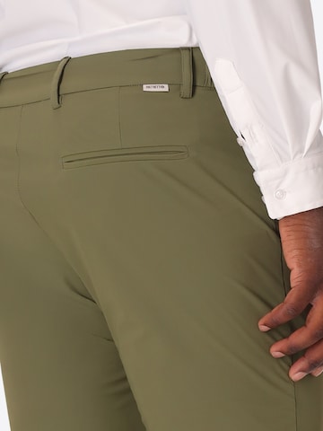 Slimfit Pantaloni funzionali 'High-Perform12 KOS T. Active' di Distretto12 in verde