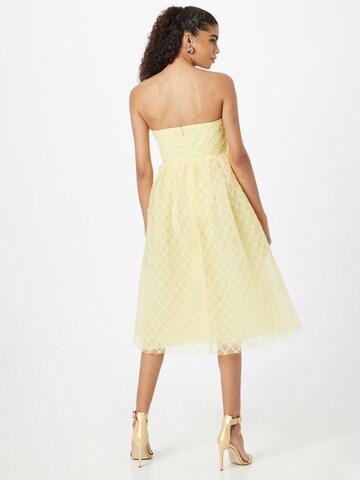 Robe de cocktail True Decadence en jaune