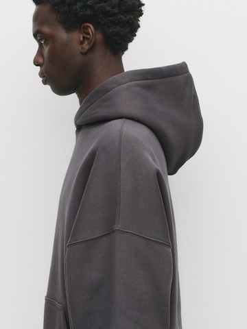 Pull&Bear Sweatshirt in Grau