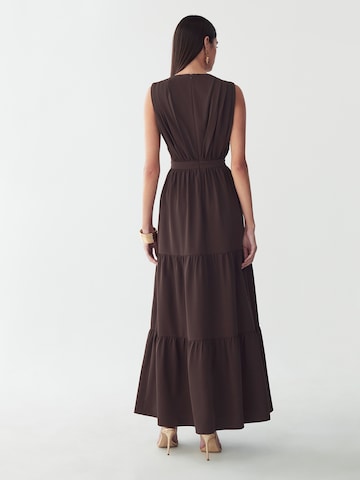 St MRLO Dress in Brown