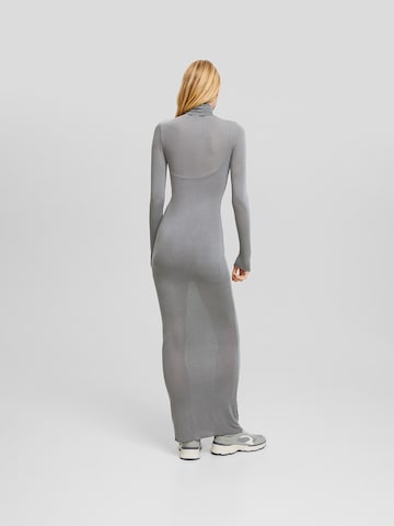 Bershka Kleid in Grau