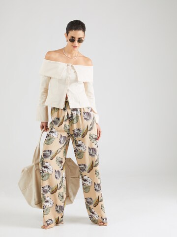 Happiness İstanbul Regular Byxa i beige