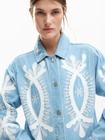 Desigual Kurtka przejściowa w kolorze niebieski