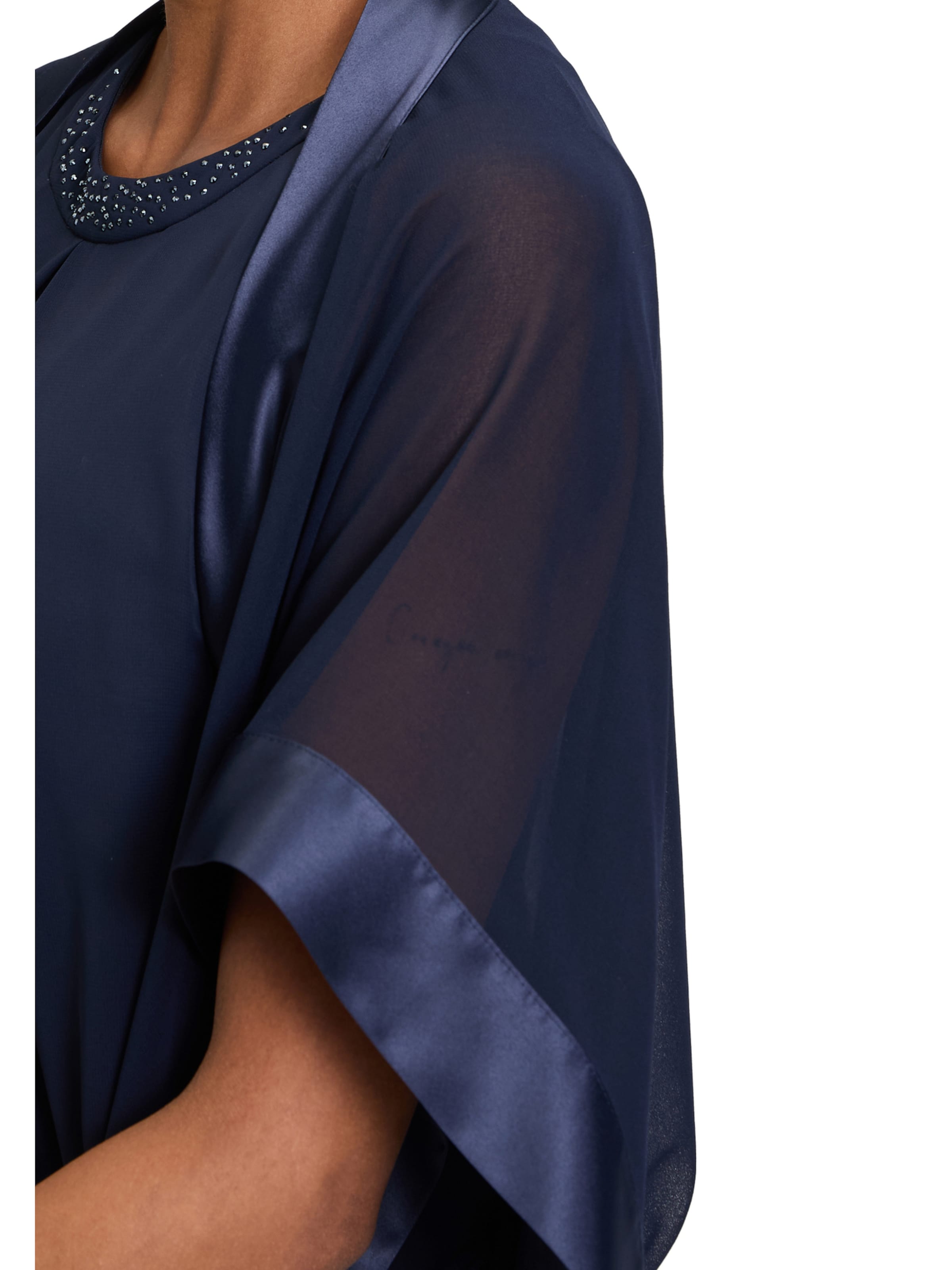 zils Vera Mont Pončo