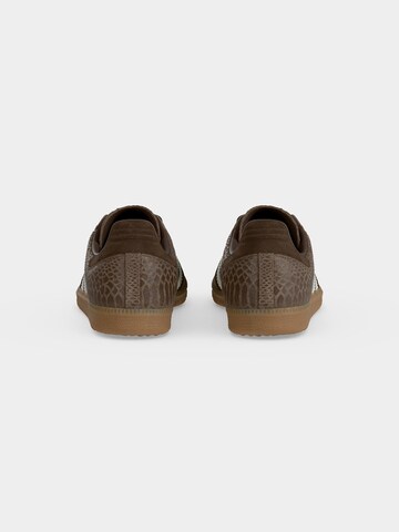 ADIDAS ORIGINALS - Sapatilhas baixas 'Samba' em castanho