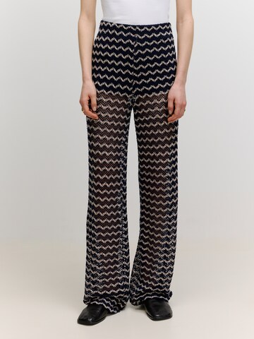 EDITED Wide leg Broek 'Finn' in Blauw: voorkant