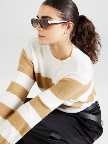 VILA Sweater 'Pinar' in White