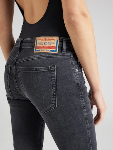 DIESEL Slimfit Jeans '2015 BABHILA' i sort
