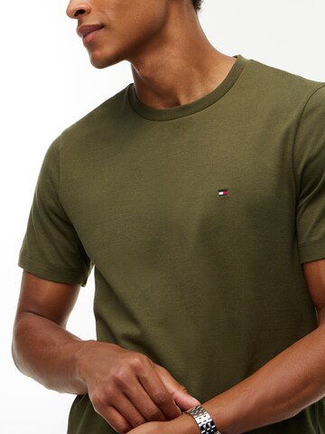 TOMMY HILFIGER - Camiseta 'Ess Seasonal' en verde