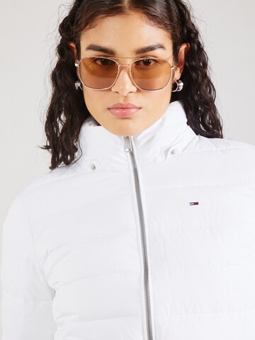 Tommy Jeans - Chaqueta de entretiempo en blanco