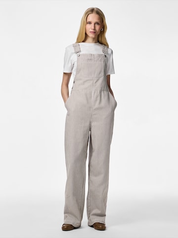 PIECES Regular Hängselbyxa 'PCAllo' i brun: framsida