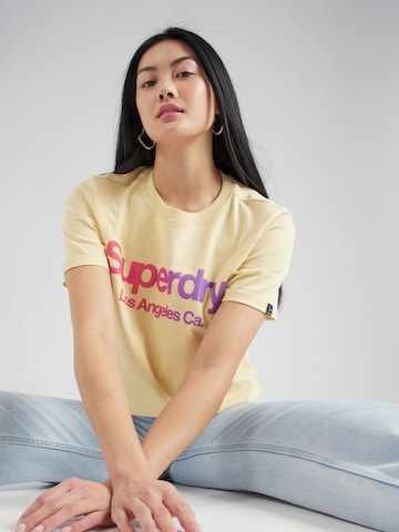 Superdry T-Shirt in Gelb: Vorderseite