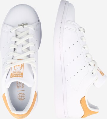 Baskets basses 'Stan Smith' ADIDAS ORIGINALS en blanc