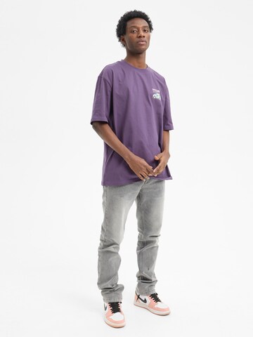 hydroponic - Camiseta 'Hydroponic x Peanuts Oversized Short-Sleeve Roadster T-Shirt' en lila