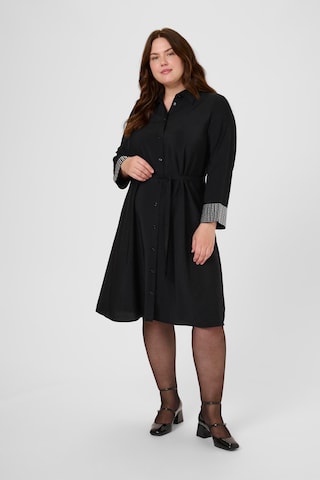 Robe-chemise 'KCcenia' KAFFE CURVE en noir