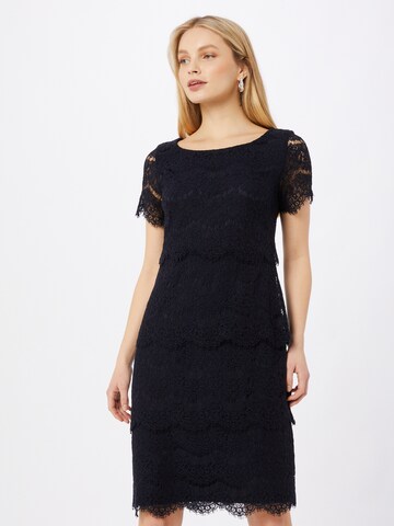 Rochie de cocktail de la Vera Mont pe albastru: față