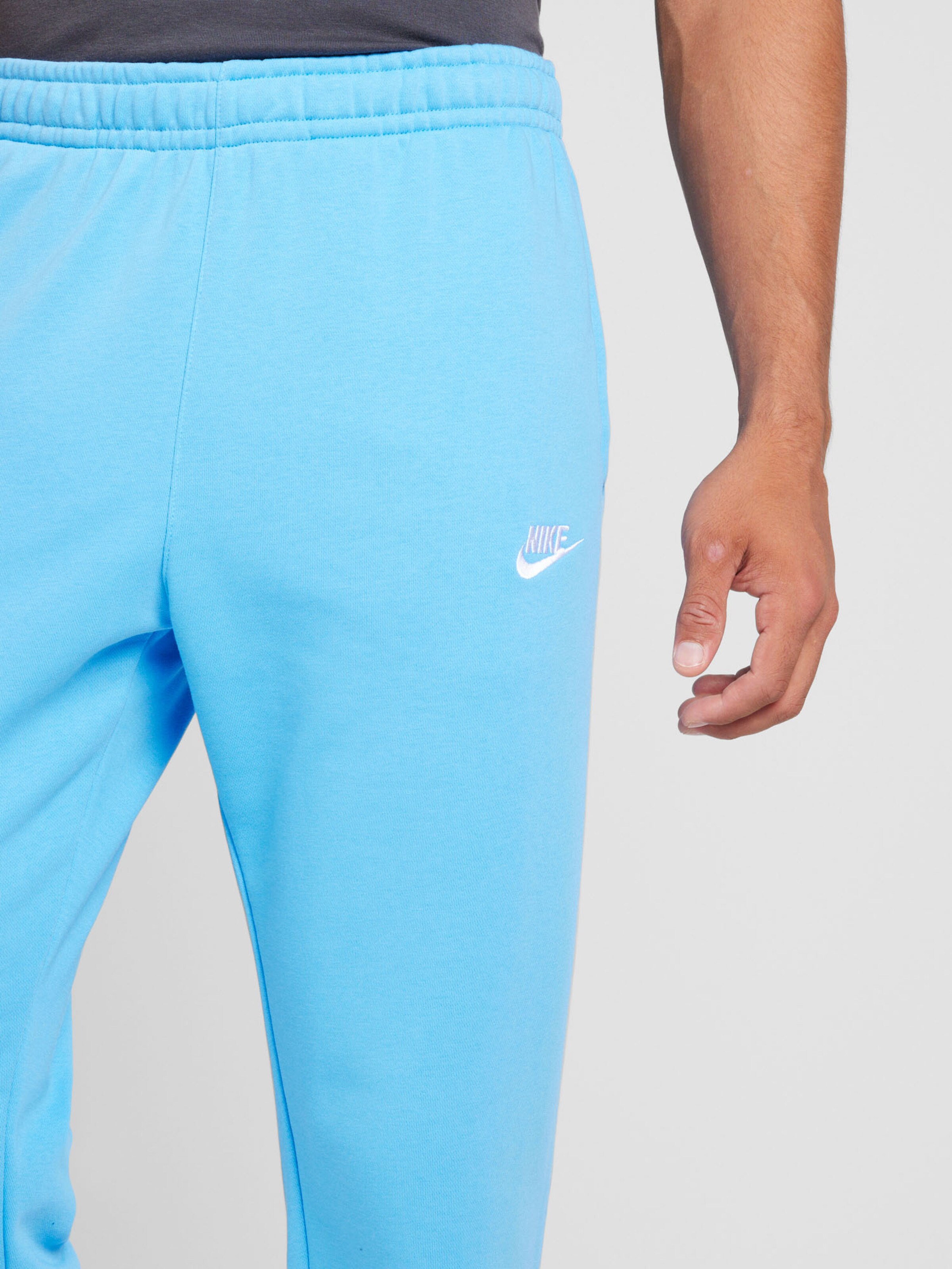 Effile Pantalon CLUB Nike Sportswear en Bleu Ciel ABOUT YOU