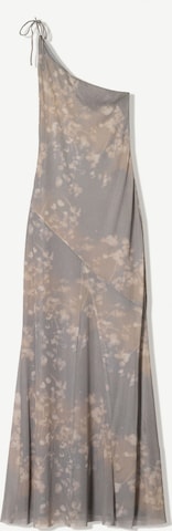 Bershka Iltapuku värissä harmaa: etupuoli