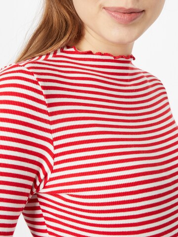 Monki Shirt in Rot