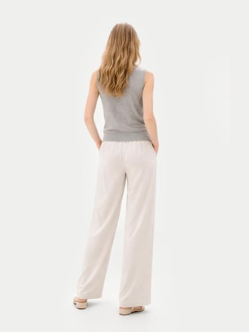Cardigan 'Women's Timeless Cashmere Crewneck Vest' GOBI Cashmere en gris