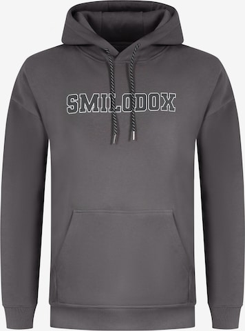 Smilodox Sweatshirt 'Finley' in Grau: predná strana