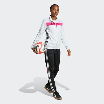 ADIDAS PERFORMANCE Urheilupuku 'Tiro 25 Essentials' värissä harmaa