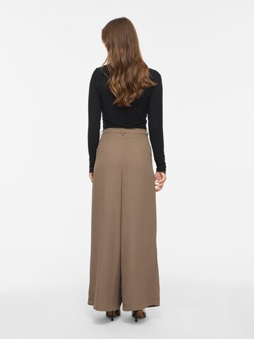 Wide leg Pantaloni con pieghe 'VILee' di VILA in marrone