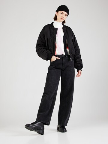 Pull-over 'OMA' b.young en blanc