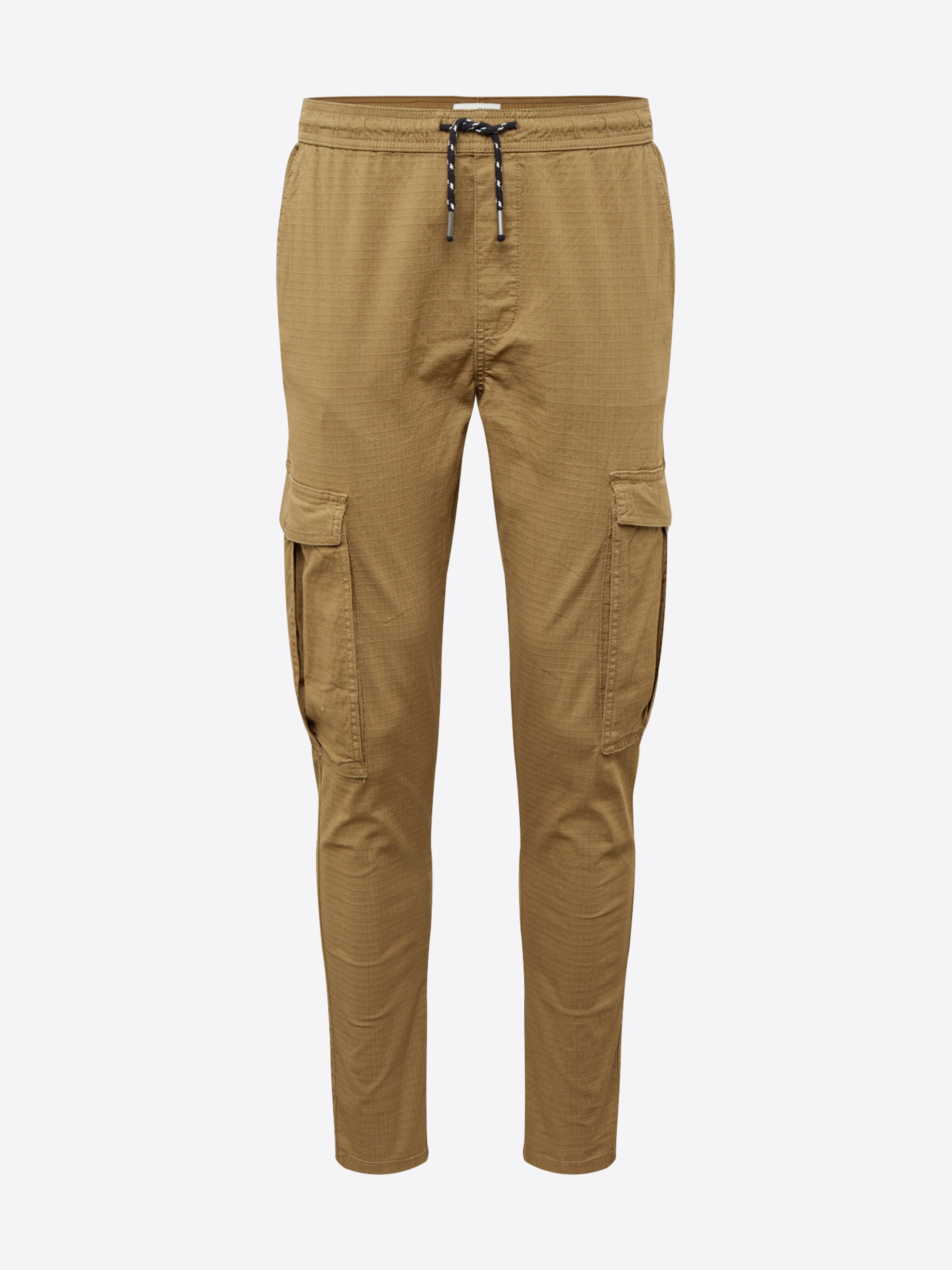 light cargo trousers