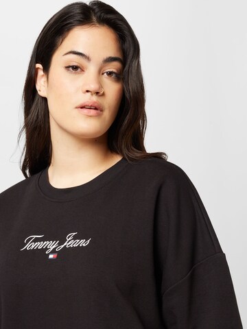 Tommy Jeans Curve Mikina 'Essential' – černá