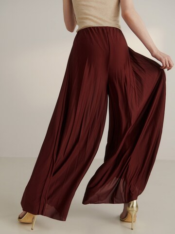Guido Maria Kretschmer Women Wide Leg Hose 'Samantha' in Rot