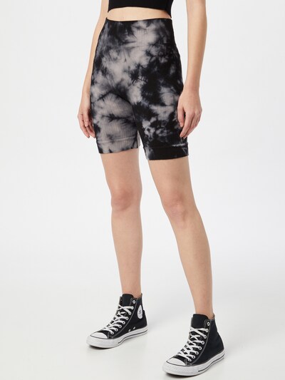NU-IN Shorts in greige / schwarz, Modelansicht