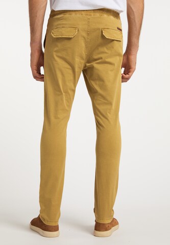 Slimfit Pantaloni chino di DreiMaster Vintage in giallo